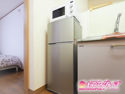 【白物家電も取り揃えております♪】テレビはもちろん、レンジや冷蔵庫、ケトルなどの家電も設置しております。ご自由にご利用いただけます。(激安ピーチ:佐賀/激安デリヘル)