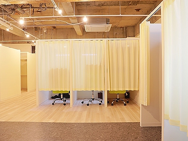 清潔でオシャレな空間でゆっくり待機してくださいね♪(PLUS梅田店:梅田(キタ)/待ち合わせ&デリバリーヘルス)