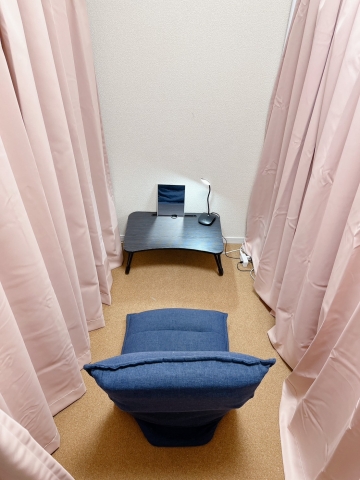 完全個室待機でWi-Fiも完備されており、ゆっくりまったり自分時間を過ごす事が出来ます。(ちゃんこ久留米筑後鳥栖店:久留米/ぽっちゃりデリヘル)