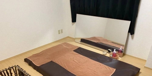 冷暖房、wi-fi完備。快適個室待機